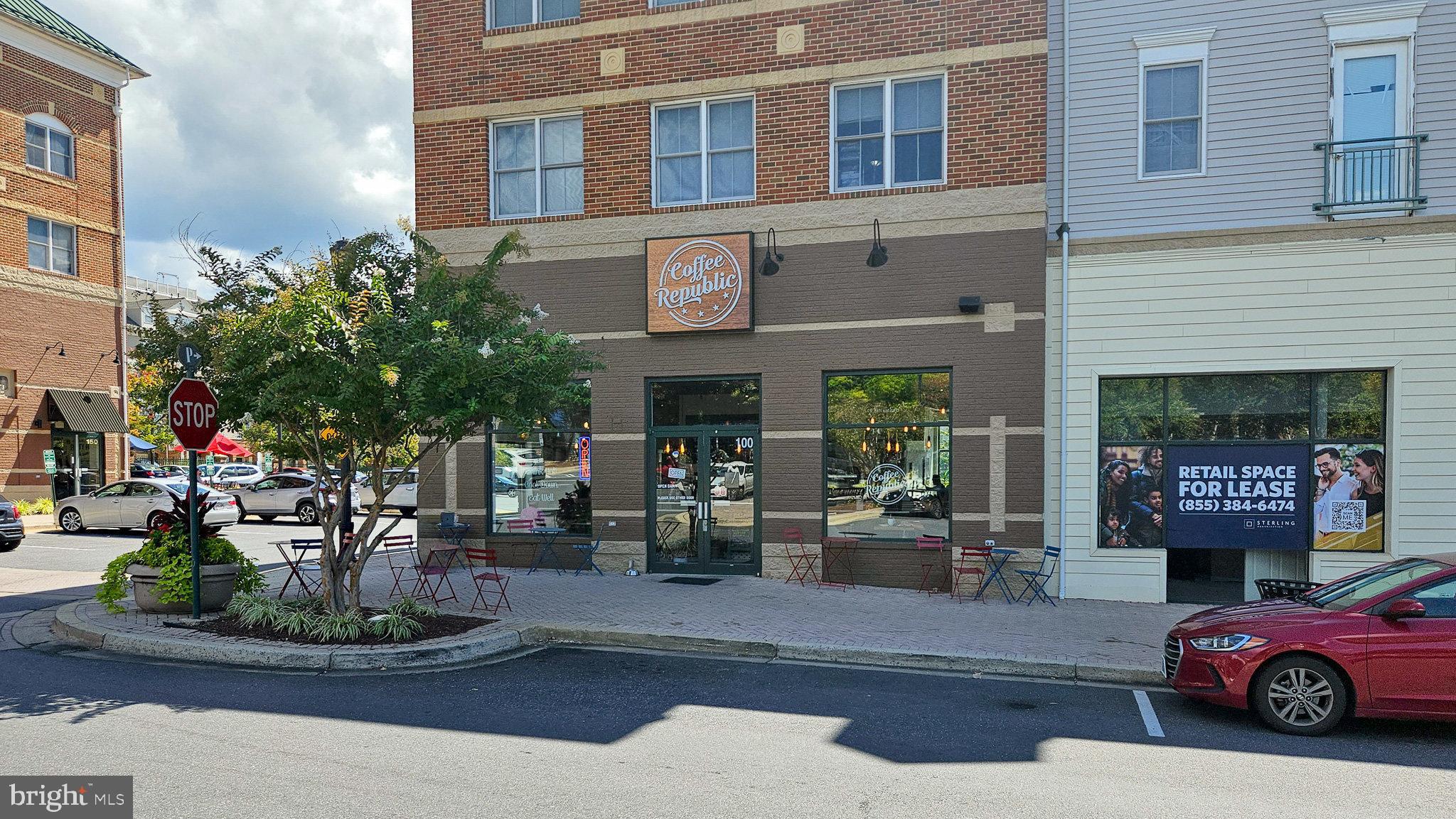 KING FARM VILLAGE CENTER - Residential