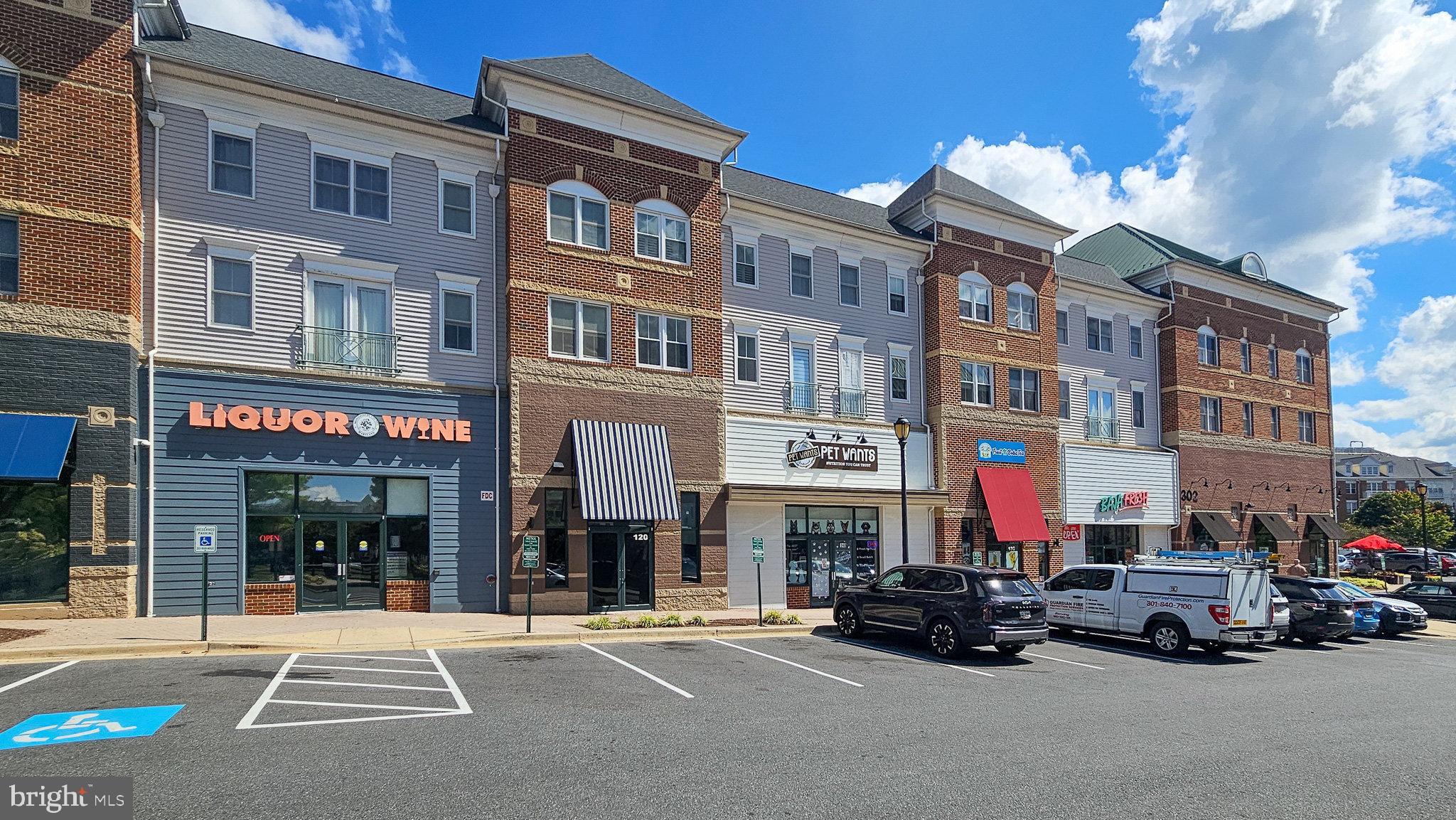 KING FARM VILLAGE CENTER - Residential