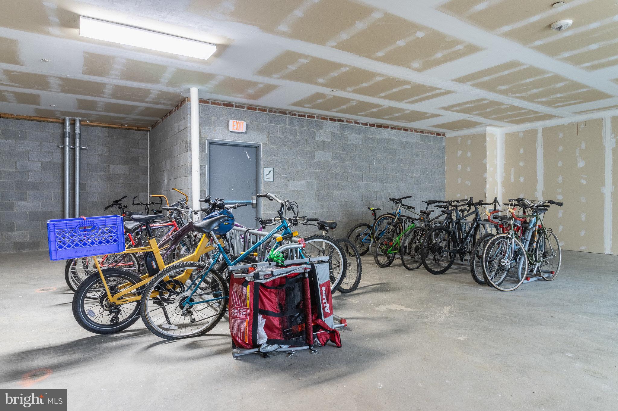 KING FARM VILLAGE CENTER - Residential