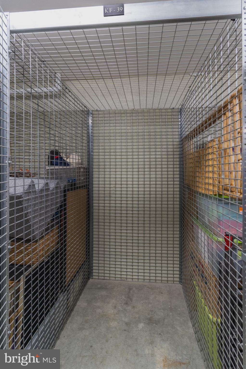 KING FARM VILLAGE CENTER - Residential