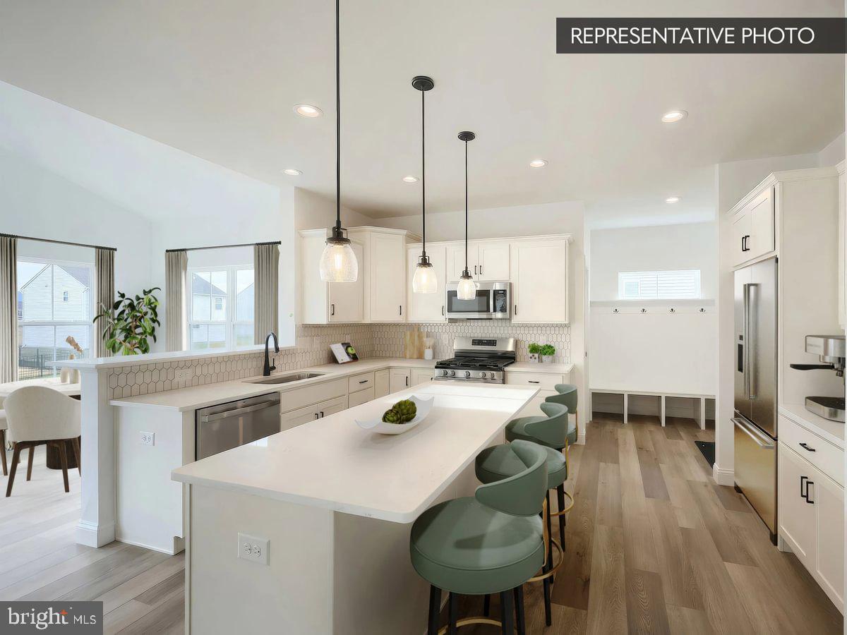 HICKORY POINTE - Residential