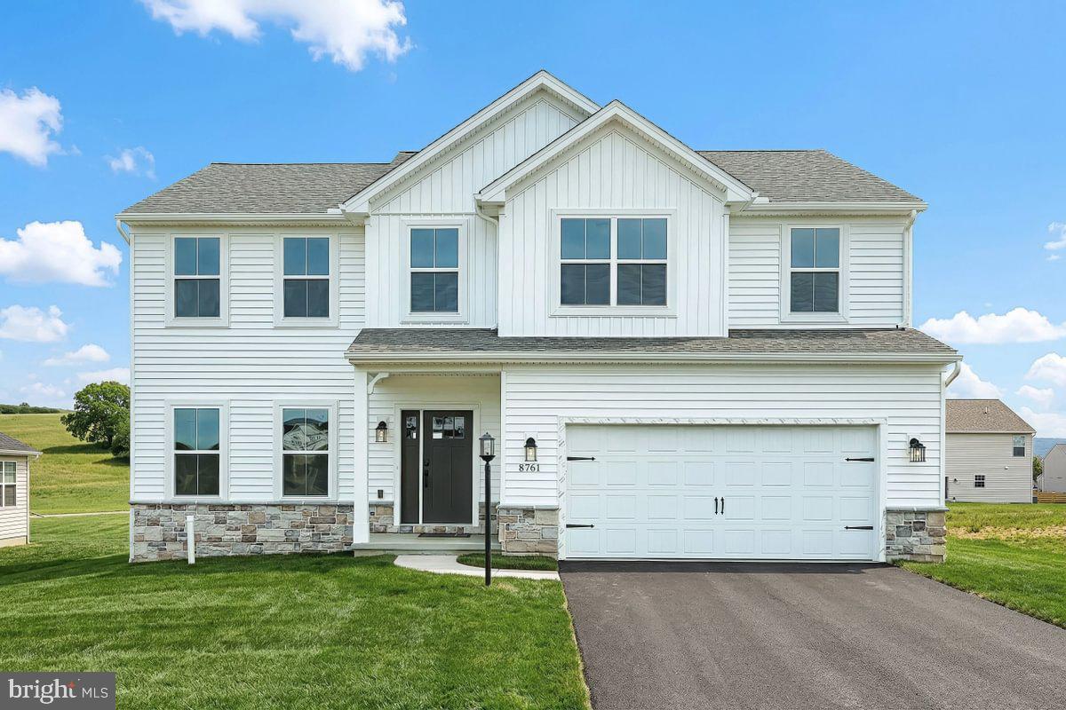 HICKORY POINTE - Residential