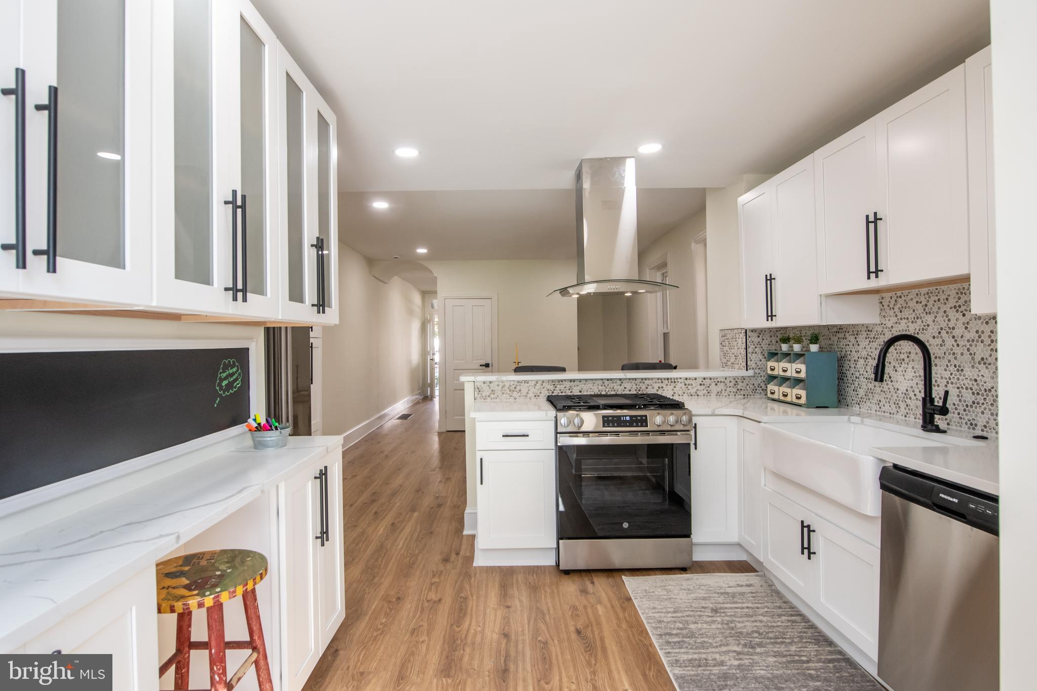 BLUE BELL HILL - Residential