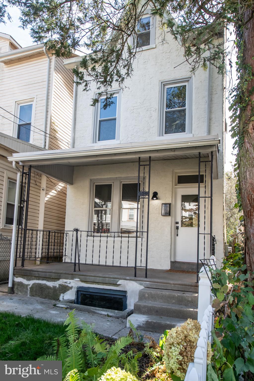 BLUE BELL HILL - Residential