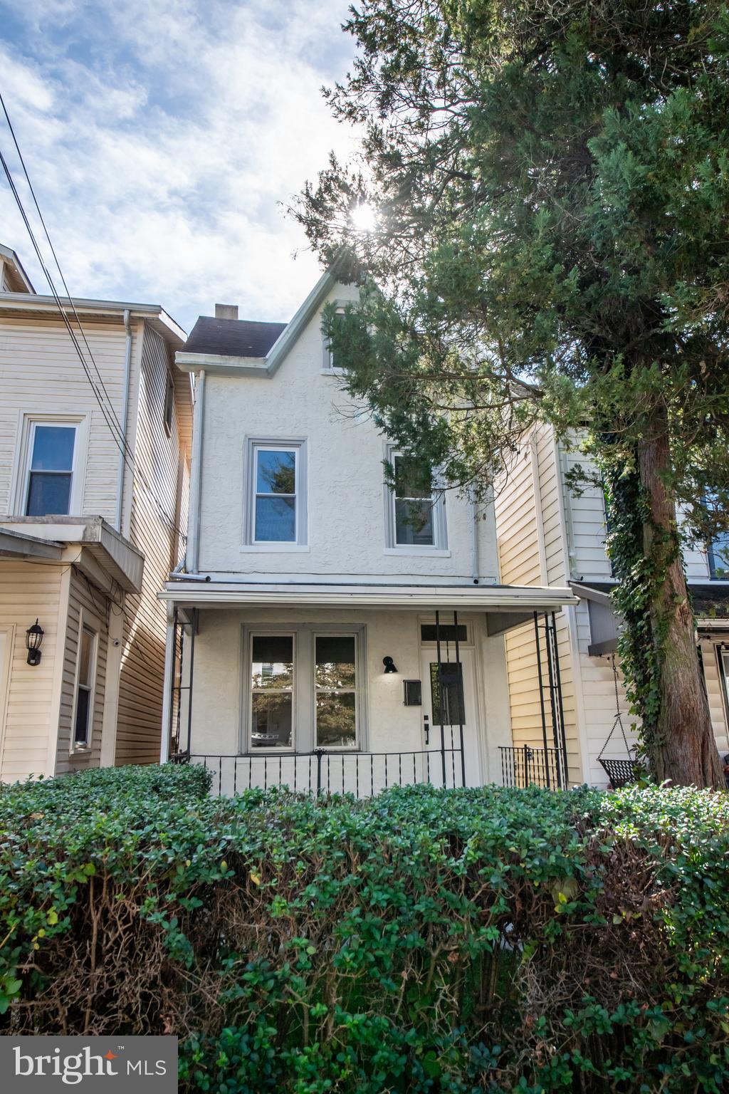 BLUE BELL HILL - Residential