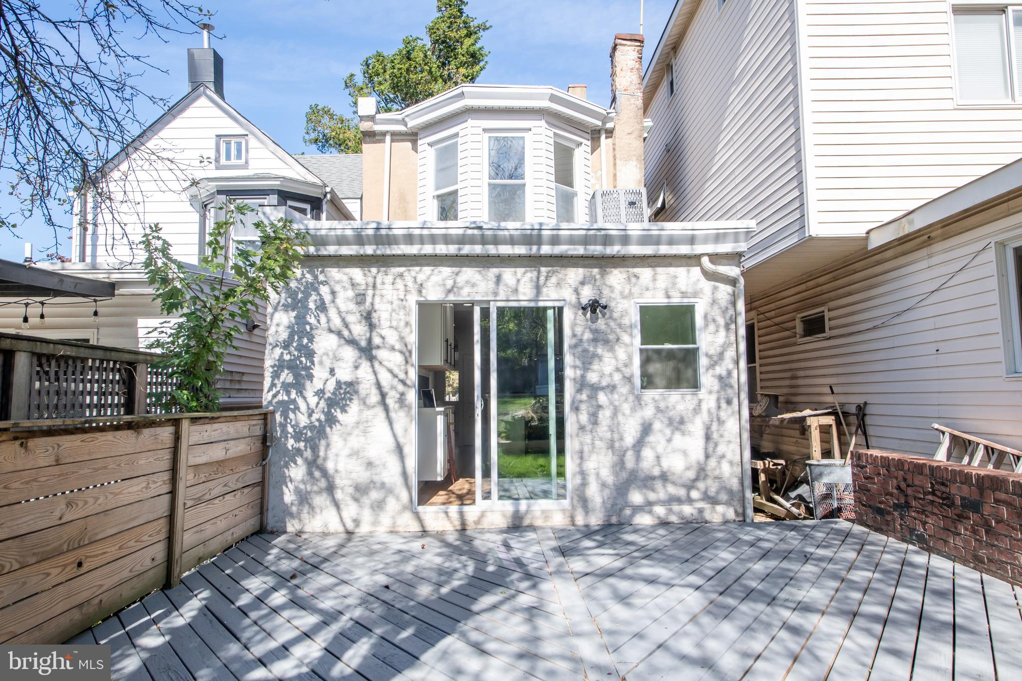 BLUE BELL HILL - Residential