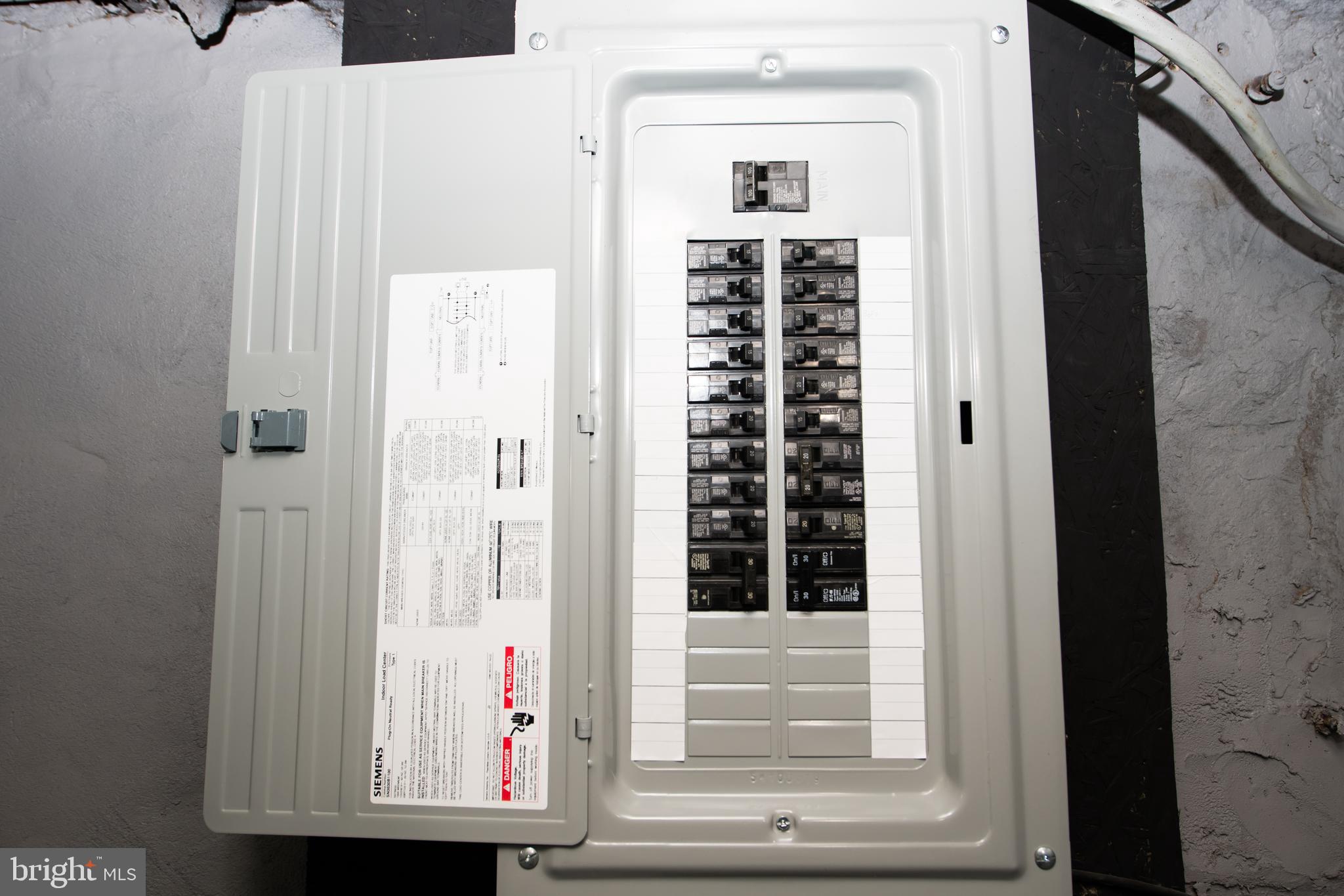 BLUE BELL HILL - Residential