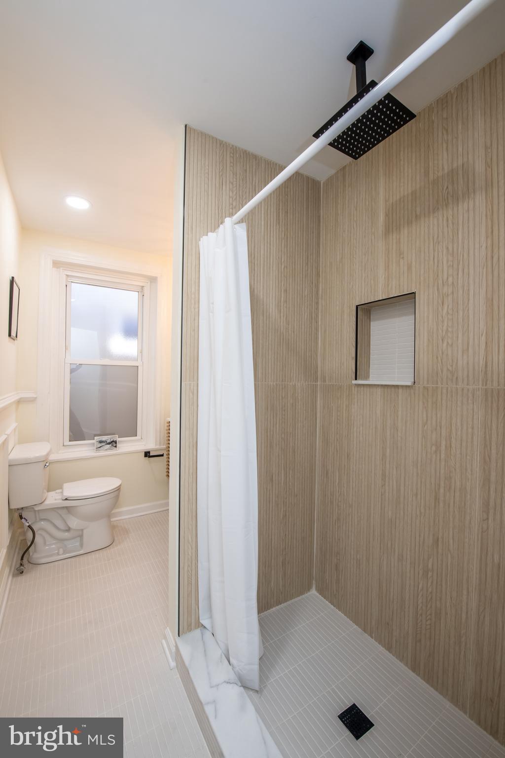 BLUE BELL HILL - Residential