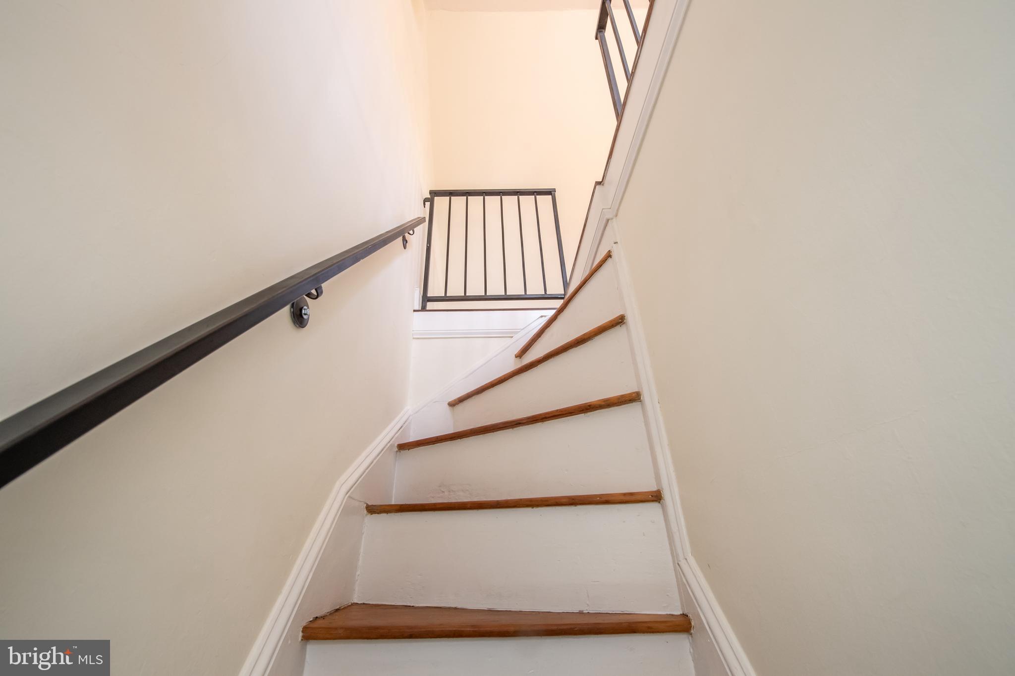 BLUE BELL HILL - Residential