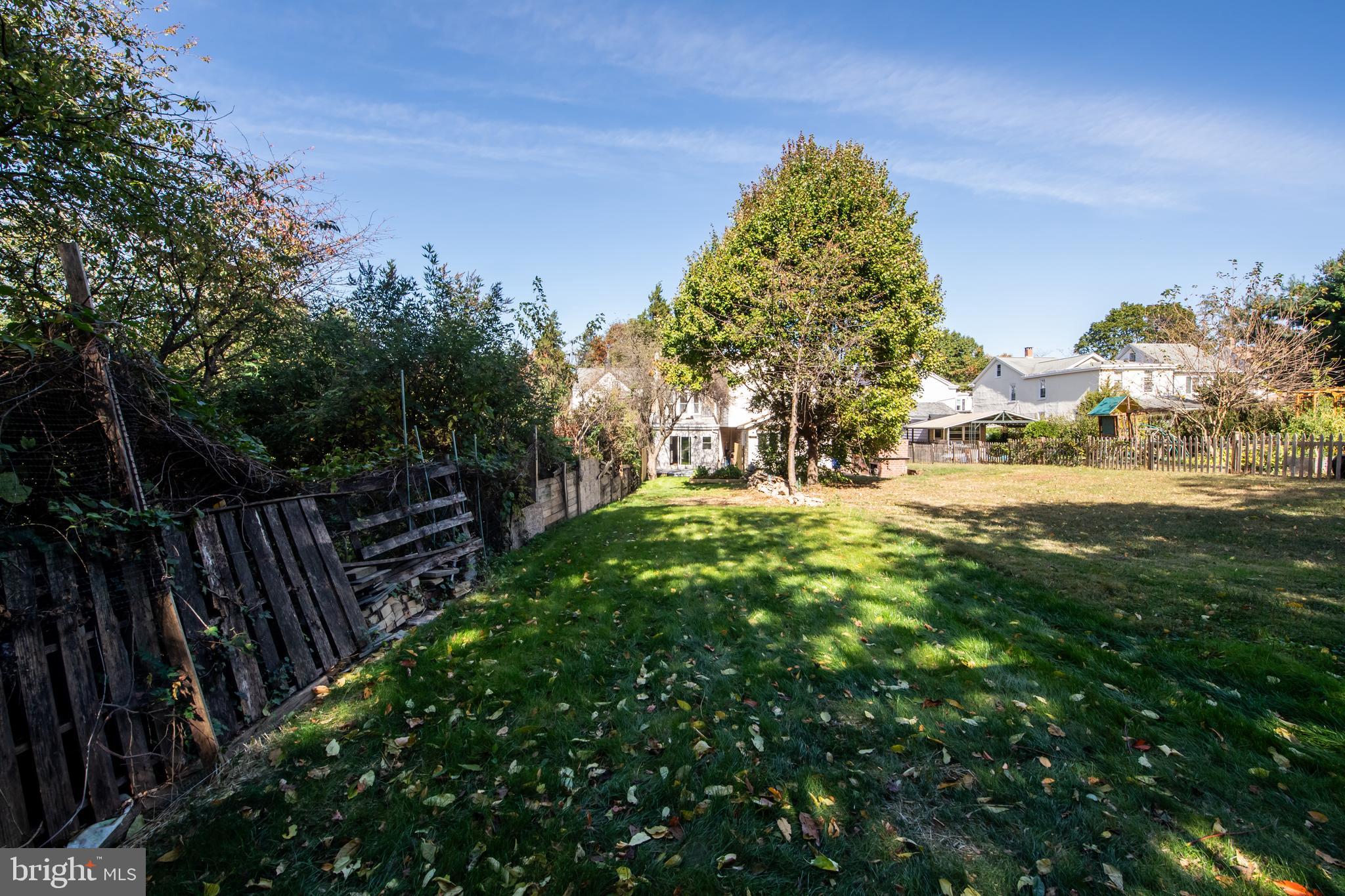 BLUE BELL HILL - Residential