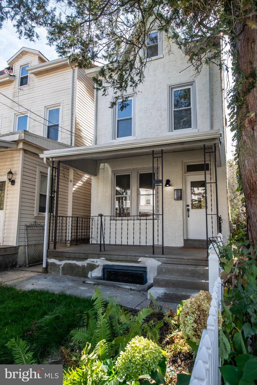 BLUE BELL HILL - Residential