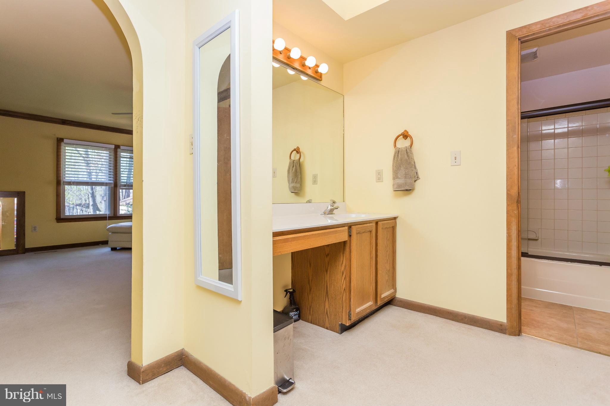 HERITAGE OAKS - Residential