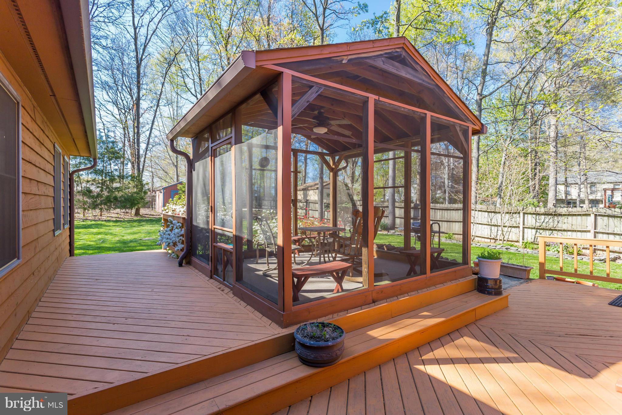 HERITAGE OAKS - Residential