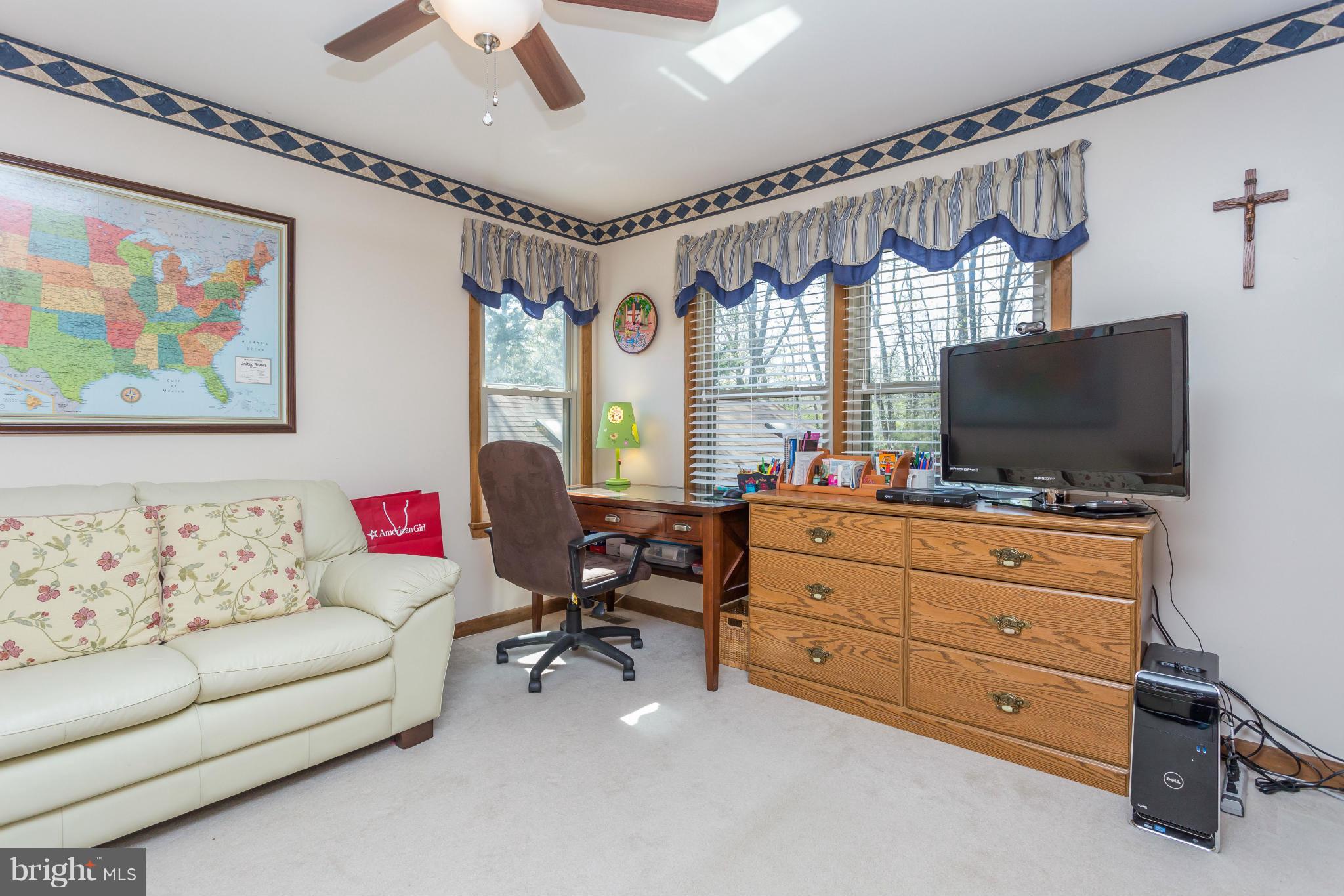 HERITAGE OAKS - Residential