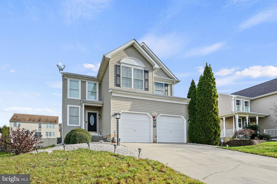 3000+ sq. ft. of comfortable living space home.
🛏️ 4 Bedrooms | 🛁 3.5 Bathrooms | 🍽️ Modern Kitchen
Step inside this delightful home with cathedral ceilings, open floor plan, and new luxury vinyl flooring. The kitchen is a dream with updated stainless appliances, a cozy family room with a gas fireplace, and more!
🛀 Master Suite Retreat!
The master suite features a spacious bedroom, large walk-in closet, and a brand-new bathroom with a soaking tub and sleek glass shower doors.
🏡 Finished Basement for Versatility!
Adaptable space with a full bathroom, small kitchen area, and a separate side entrance. Perfect for a home office, recreation room, or guest suite.
🏠 Recent Updates!
New 30-year shingle roof, upgraded heating and air conditioning systems, and enhanced security with new garage doors.
🌳 Outdoor Oasis!
Enjoy the covered deck/porch, vinyl rear fence for privacy, and a 20 x 34 Kayak Pool with a deck. Installed in 2022, the pool's heater and filtration system provide the ultimate retreat for relaxation.
Don't miss the chance to make this house your dream home!!