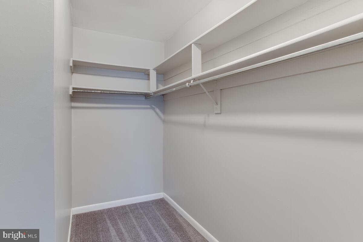 LONG REACH KNOLLS - Residential