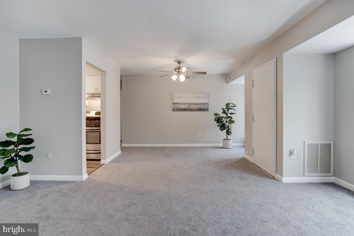 LONG REACH KNOLLS - Residential