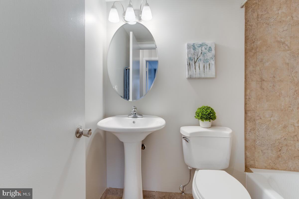 LONG REACH KNOLLS - Residential