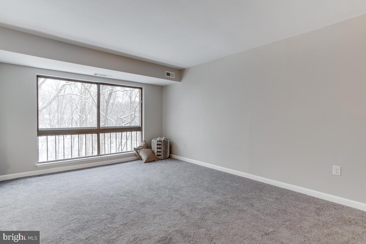 LONG REACH KNOLLS - Residential