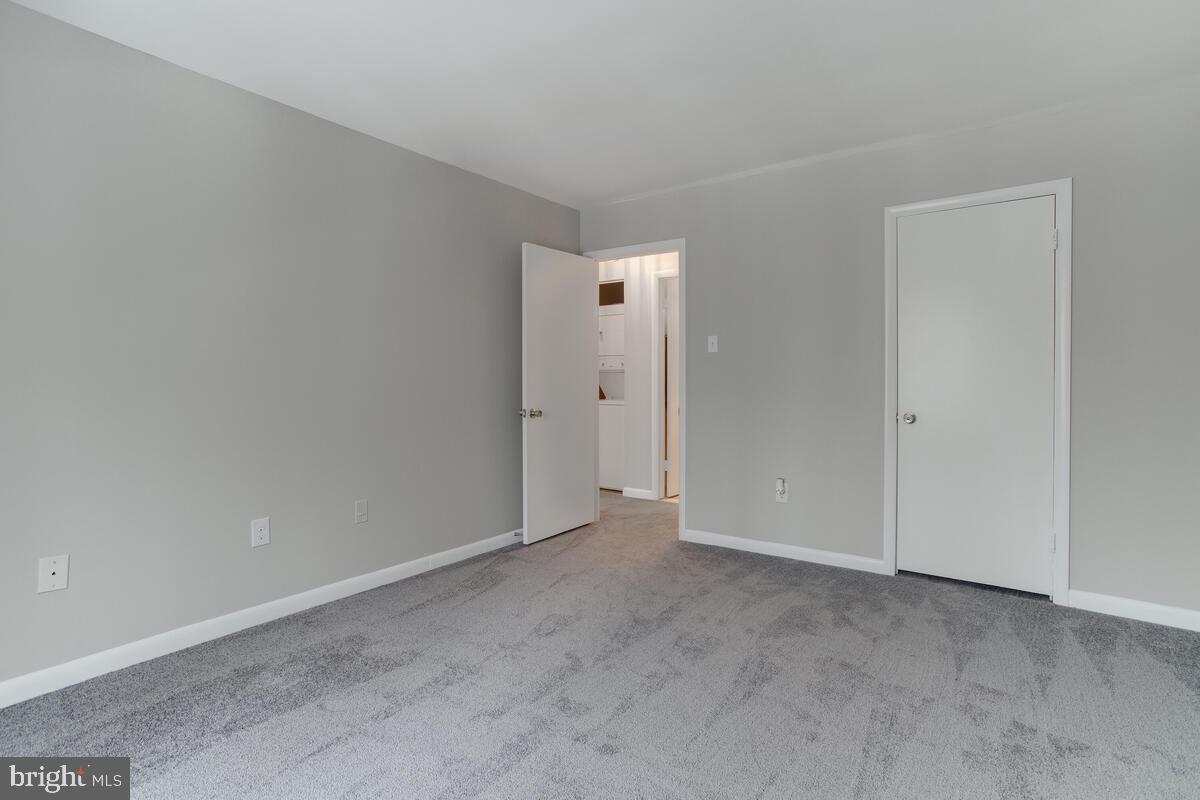 LONG REACH KNOLLS - Residential