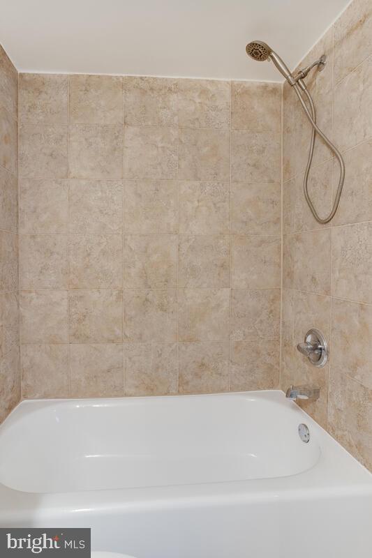 LONG REACH KNOLLS - Residential