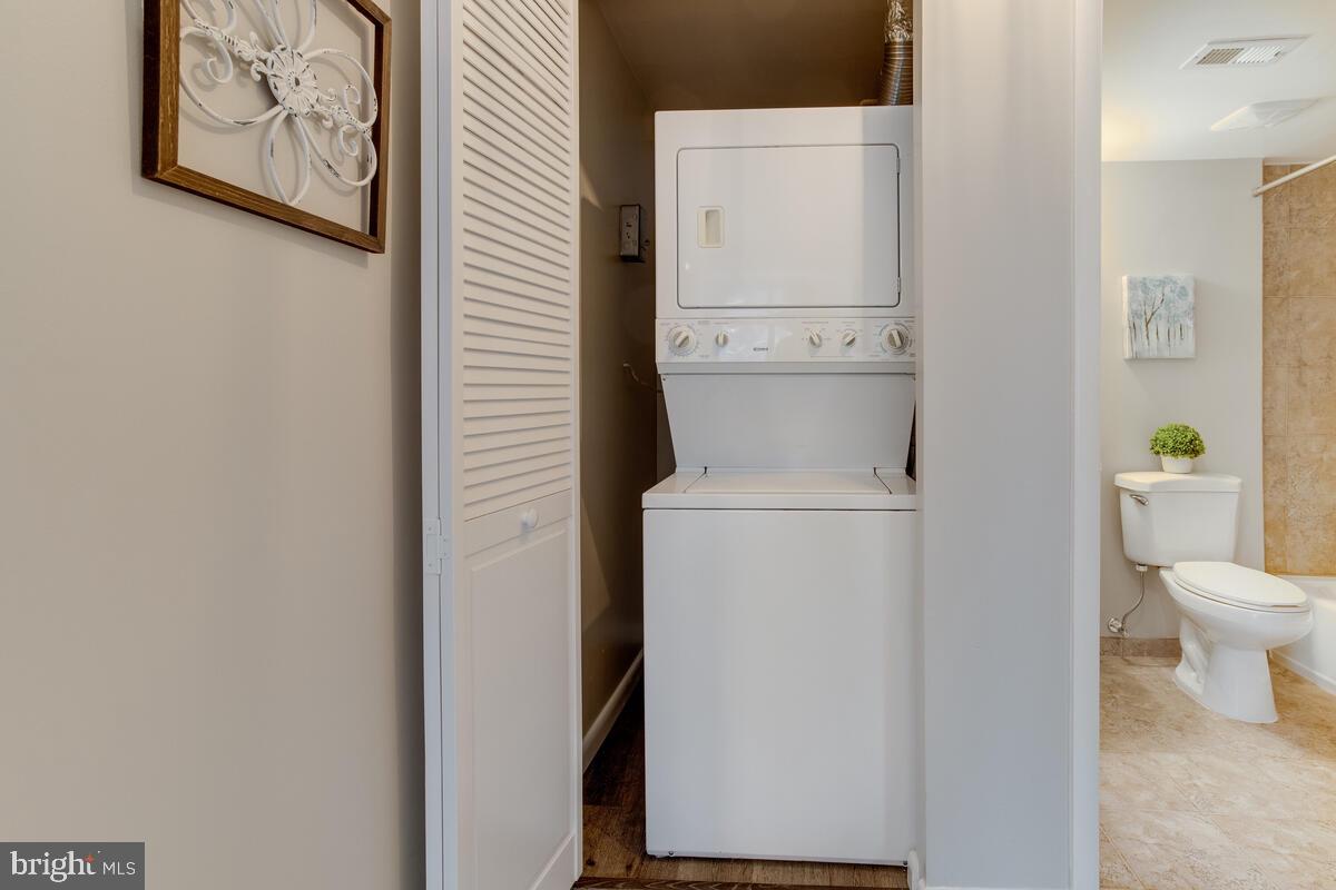 LONG REACH KNOLLS - Residential