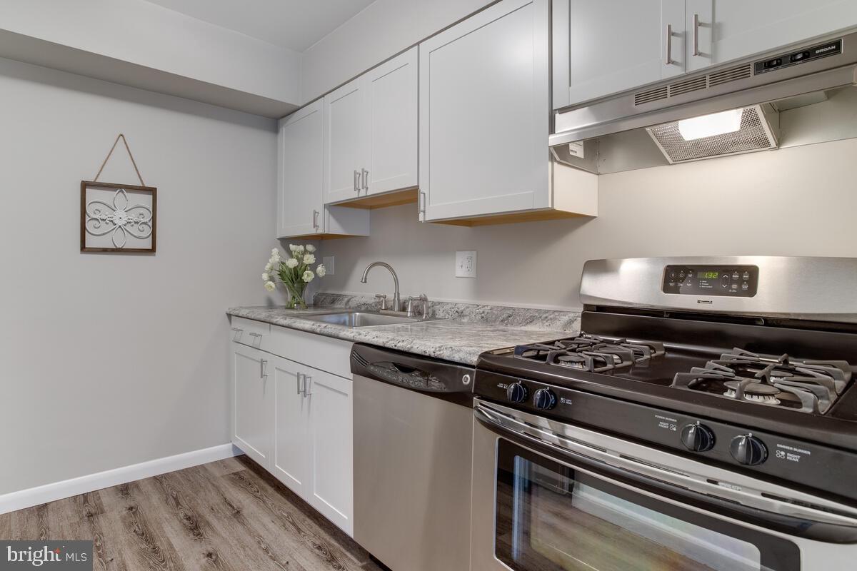 LONG REACH KNOLLS - Residential