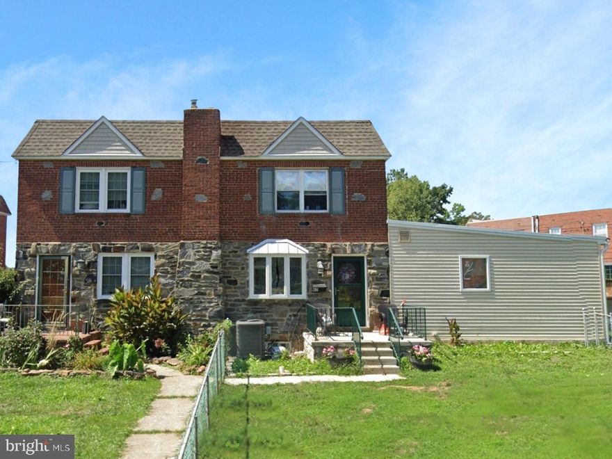 Welcome to 61 Greenhill Rd, a 3-bedroom, 1.5-bath townhouse located on a convenient, desirable, and quiet street in Upper Providence township within the highly regarded Rose Tree Media School District. This home features a well-proportioned layout with sun-filled living spaces, the convenience of a private parking spot, and a spacious rear deck—ideal for entertaining, outdoor dining, or relaxing in a peaceful setting. With solid bones and timeless appeal, the property presents an excellent opportunity for buyers to update and customize to their own taste and style. Enjoy low-maintenance townhome living just minutes from Media Borough’s shops, dining, and parks, all while being part of one of the area’s most sought-after communities. Professional photos are coming soon.