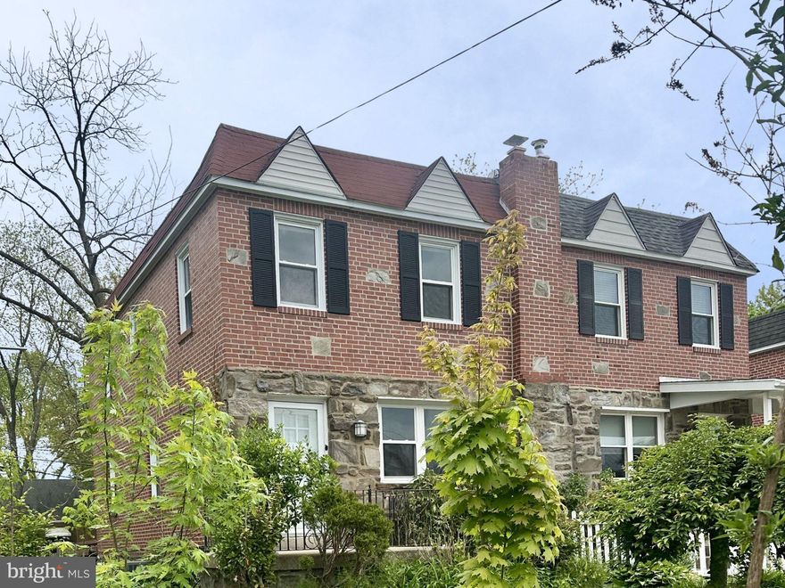 Welcome to 61 Greenhill Rd, a rare listing in this area - a 3-bedroom, 2-bath twin located on a convenient, desirable, and quiet street in Upper Providence township within the highly regarded Rose Tree Media School District. This home features a well-proportioned layout with sun-filled living spaces, a private parking space in the back, and a spacious rear deck—ideal for entertaining, outdoor dining, or relaxing in a peaceful setting. With solid bones and timeless appeal, the property presents an excellent opportunity for buyers to update and customize to their own taste and style. Enjoy low-maintenance home living just minutes from Media Borough’s shops, dining, and parks, all while being part of one of the area’s most sought-after communities.