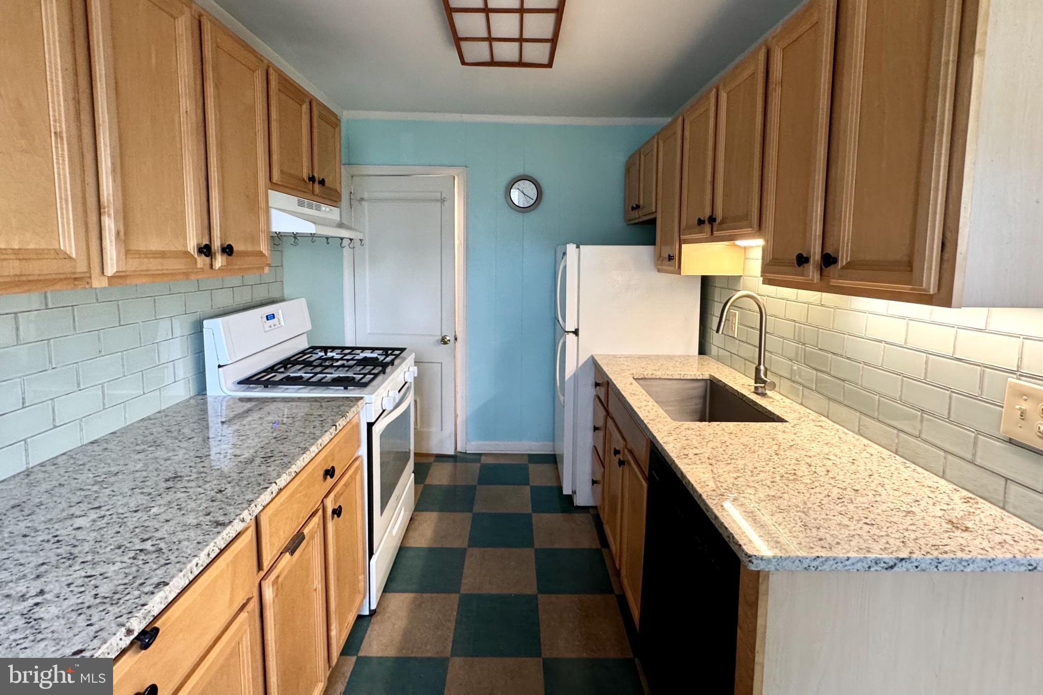 GREEN HILL - Residential