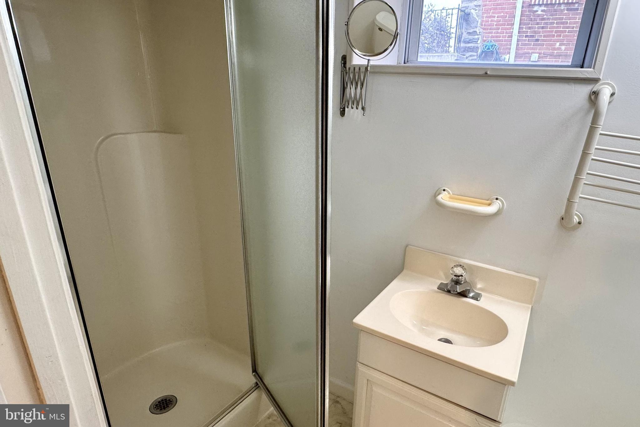 GREEN HILL - Residential