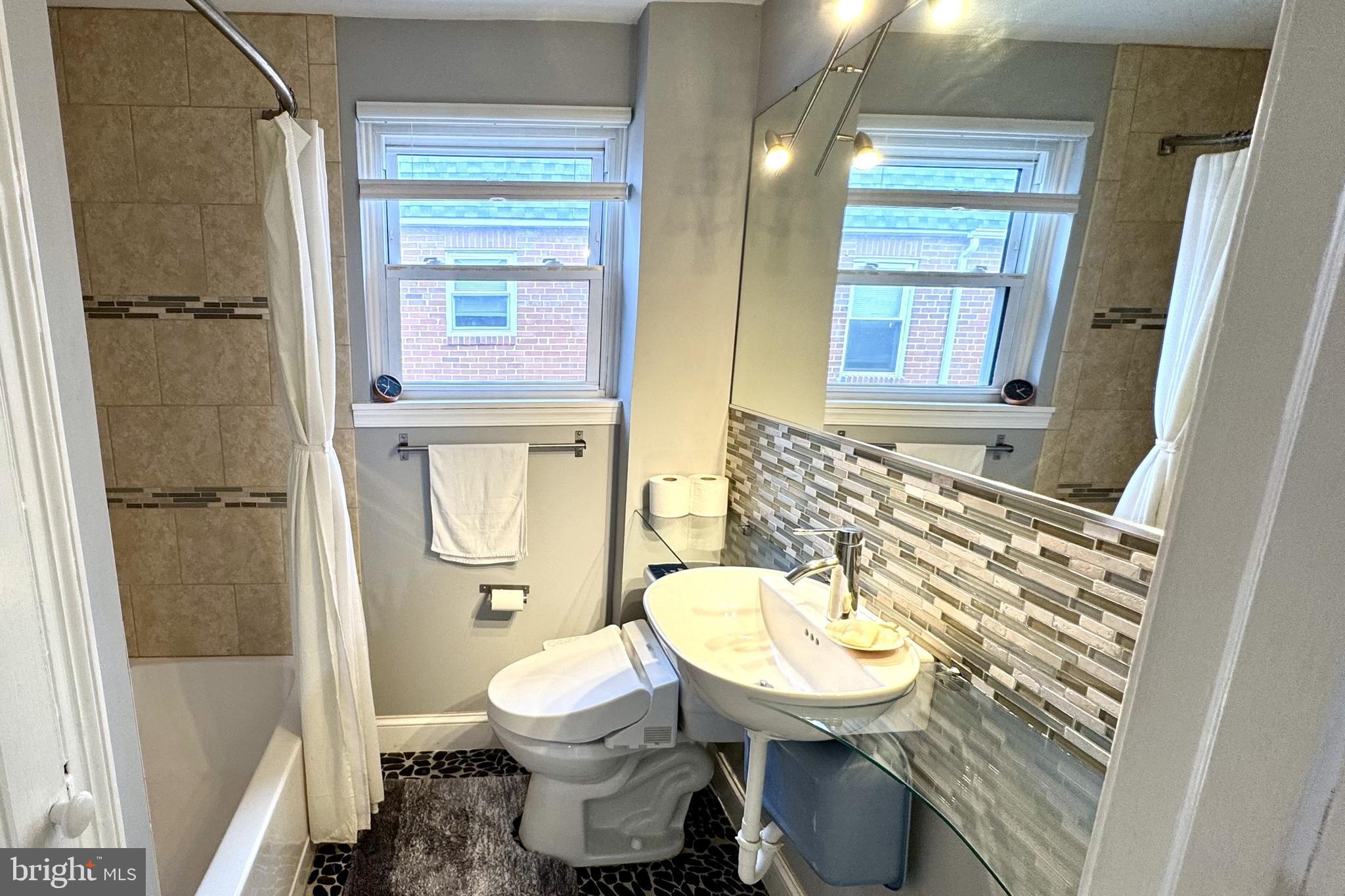 GREEN HILL - Residential