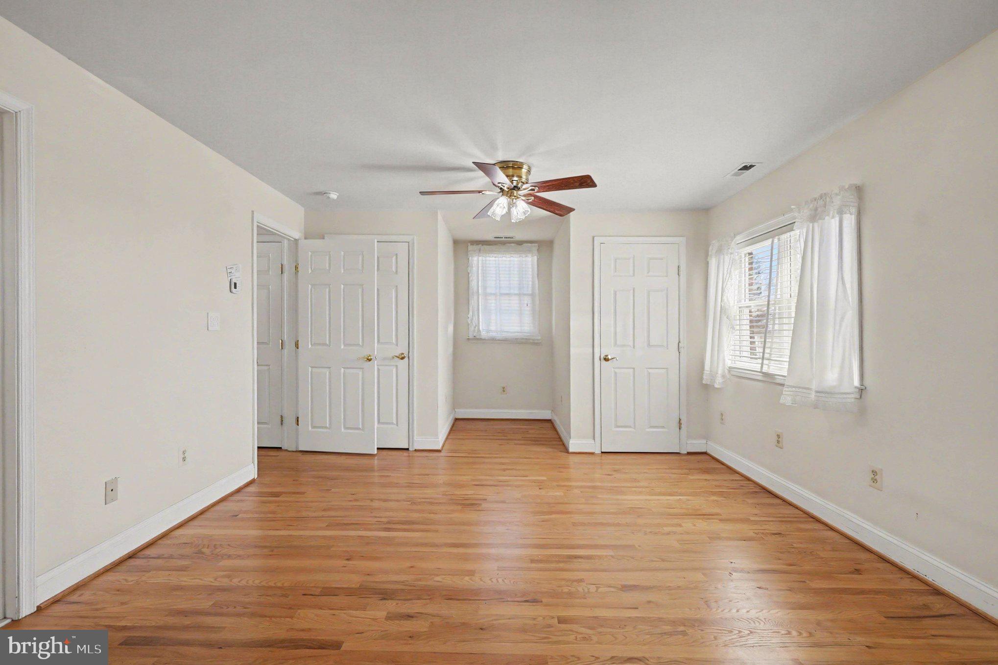 HILLENDALE PARK - Residential