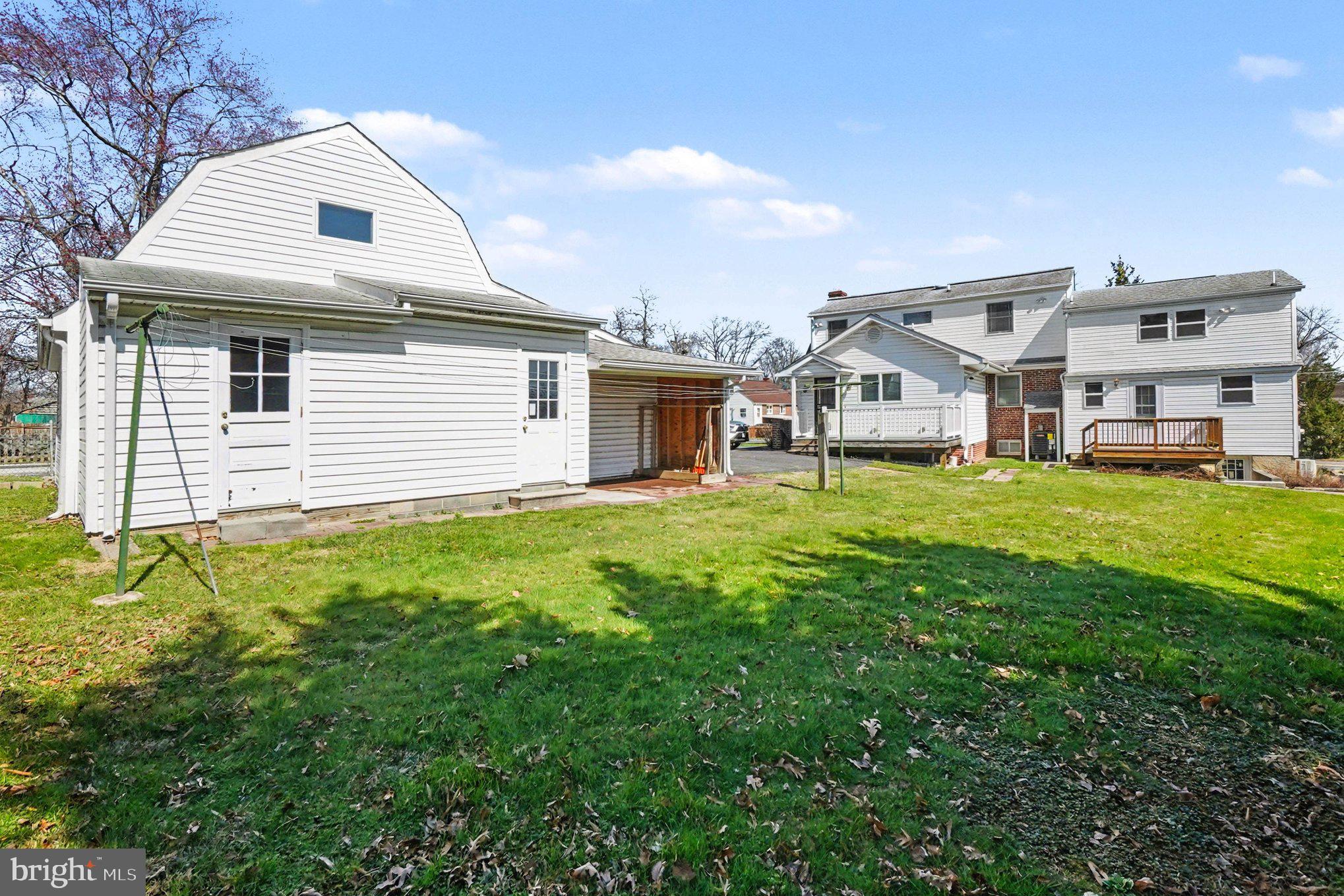 HILLENDALE PARK - Residential