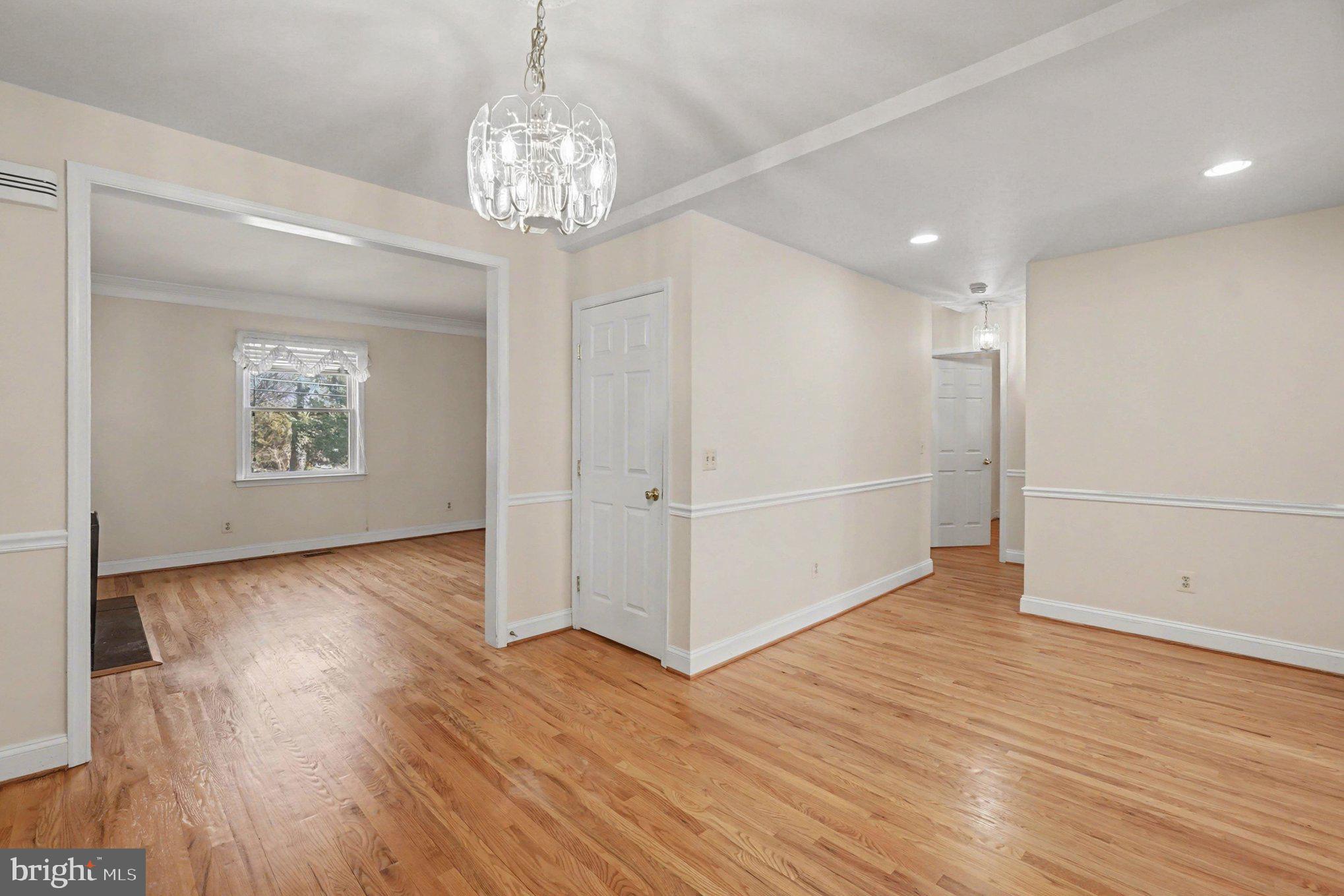 HILLENDALE PARK - Residential