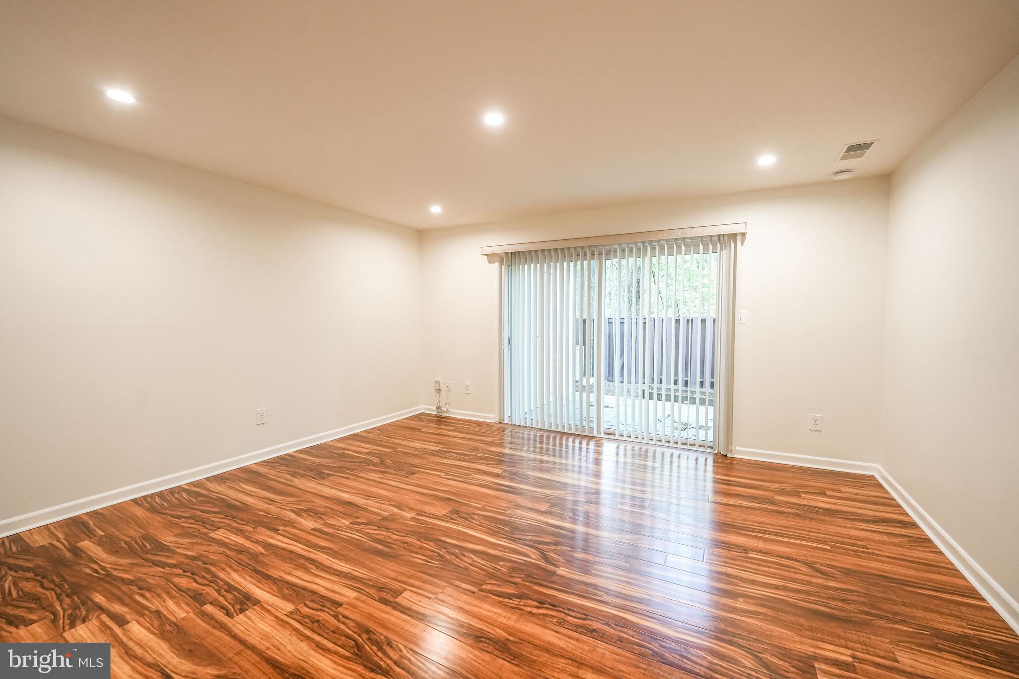 DOGWOOD - Residential Lease