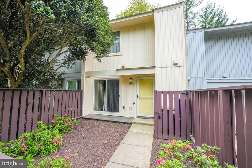 A modern 2BR/1.5BA townhouse nestled in the desirable Dogwood Cluster community of Reston, Virginia. This meticulously maintained home offers 1,104 square feet of comfortable living space, providing an ideal blend of modern updates and classic appeal. Step inside to discover a bright and inviting open-concept living space featuring contemporary finishes such as recessed lighting throughout and a neutral color palette that enhances the home's modern yet cozy atmosphere. The spacious living area is adorned with sleek hardwood flooring and flows seamlessly with the open kitchen and open staircase. Upstairs, you'll find two generously sized bedrooms, each offering ample closet space and large windows that provide plenty of natural light. The home includes a full bathroom on the upper level and a half-bath on the main level, both thoughtfully designed for functionality and style. This property features a private outdoor area, perfect for enjoying morning coffee or evening relaxation. As part of the Reston Association, residents have access to a wealth of amenities, including swimming pools, tennis courts, walking trails, and community centers. Situated just minutes from the heart of Reston, this home offers unparalleled convenience. Enjoy easy access to shopping, dining, and entertainment options at Reston Town Center. Commuters will appreciate the proximity to major highways and public transportation, making travel to Washington, D.C., and surrounding areas effortless. Experience the perfect blend of comfort, convenience, and community.

During the application process, any additional fees and disclosures will be provided before application submission to help ensure transparency. Credit reporting is part of your lease and may increase your credit score up to 40 points over 12-24 months if rent is paid on time