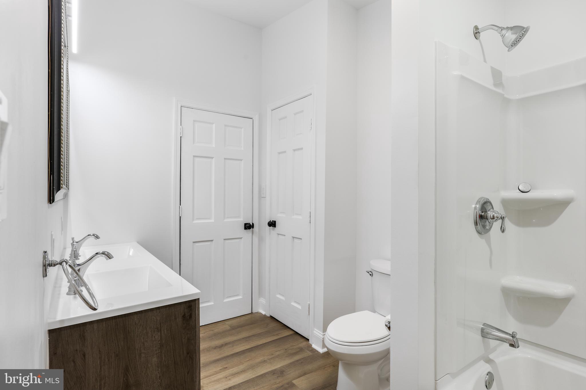 MT FALLS PARK - Residential