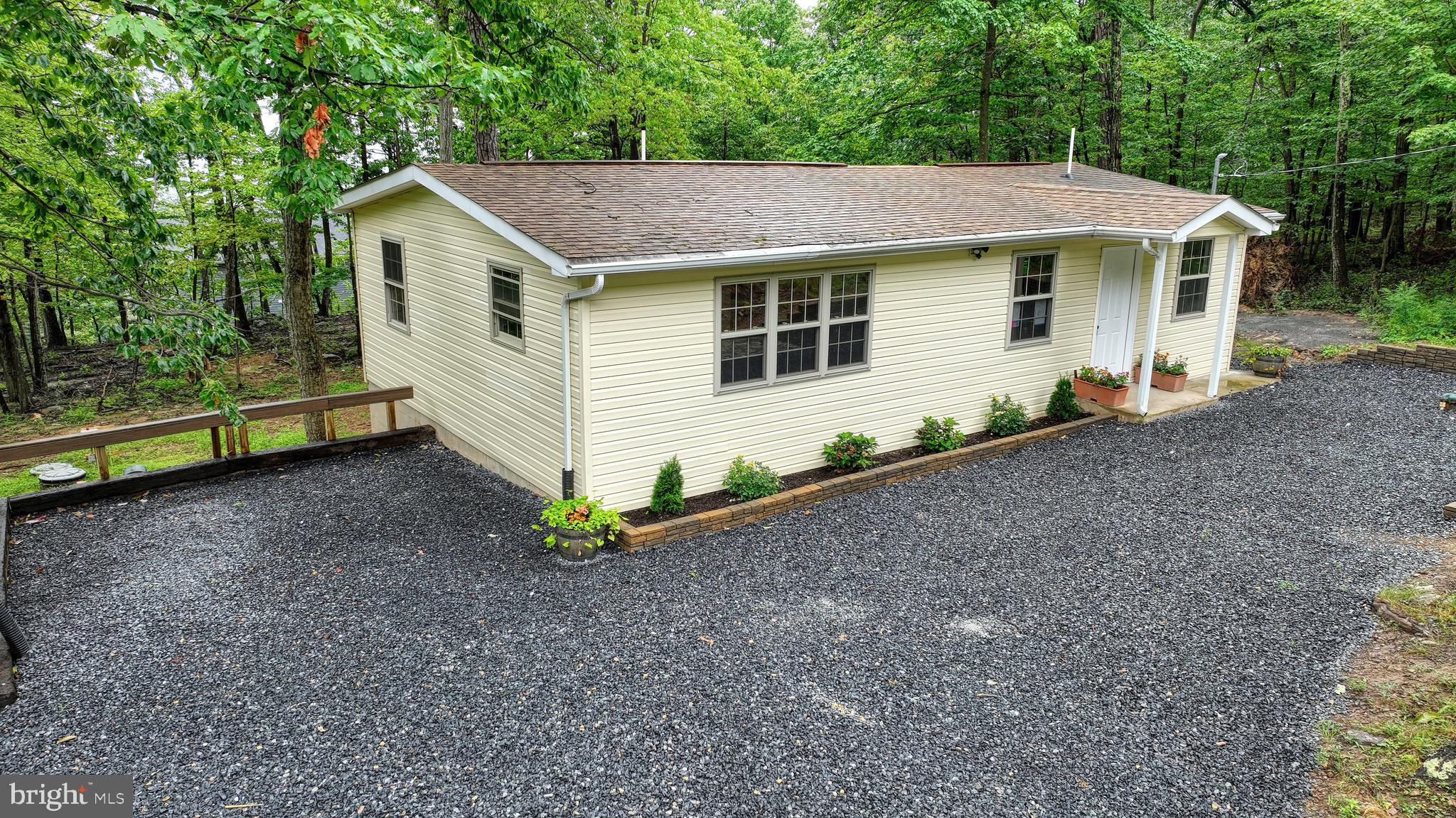 MT FALLS PARK - Residential