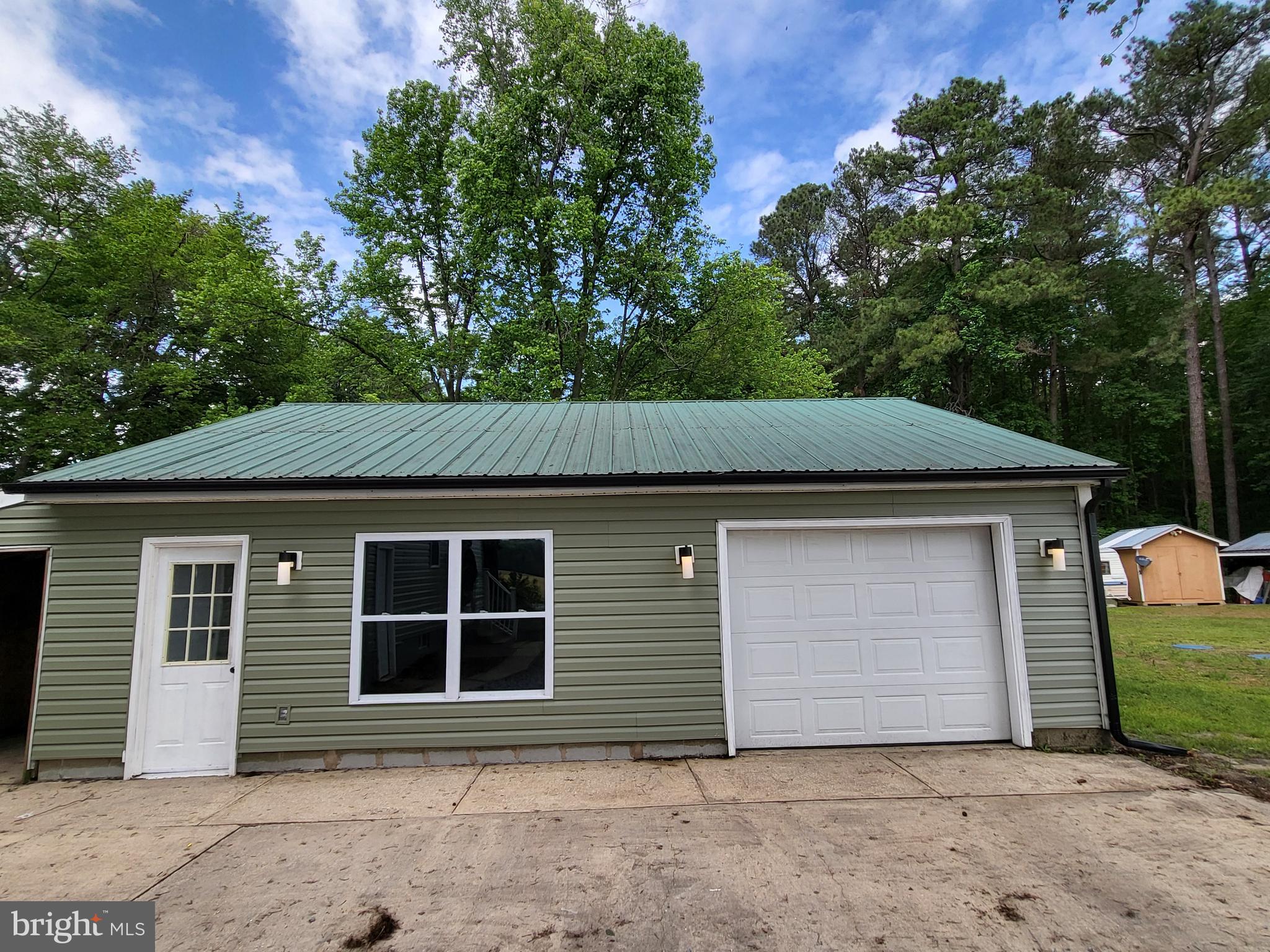1211 WILLIAMSVILLE ROAD