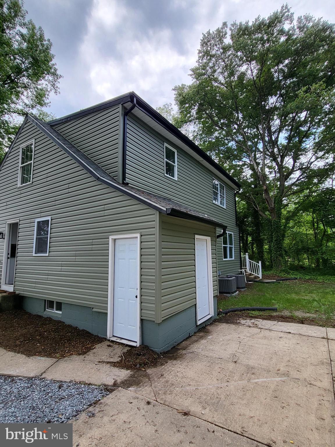 1211 WILLIAMSVILLE ROAD