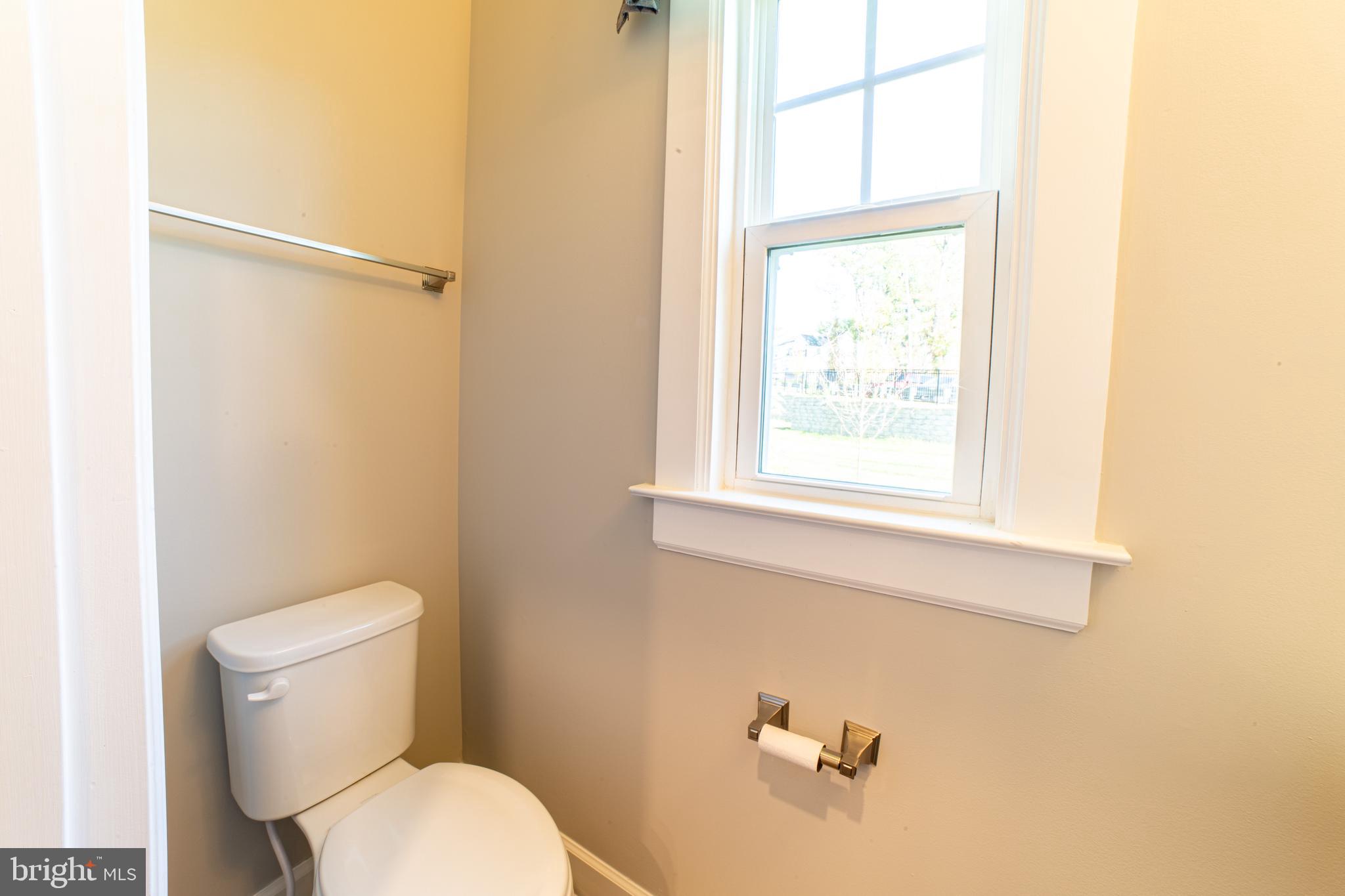 PONDS EDGE - Residential