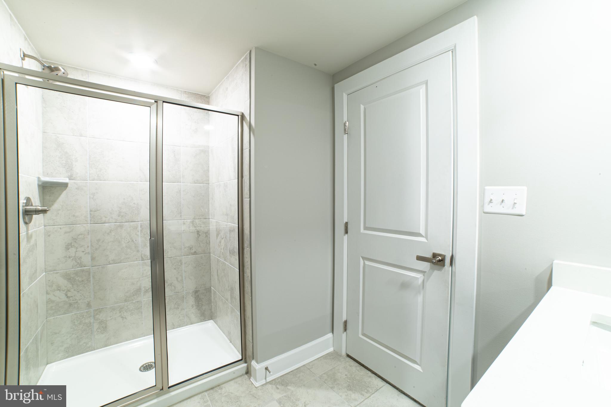 PONDS EDGE - Residential