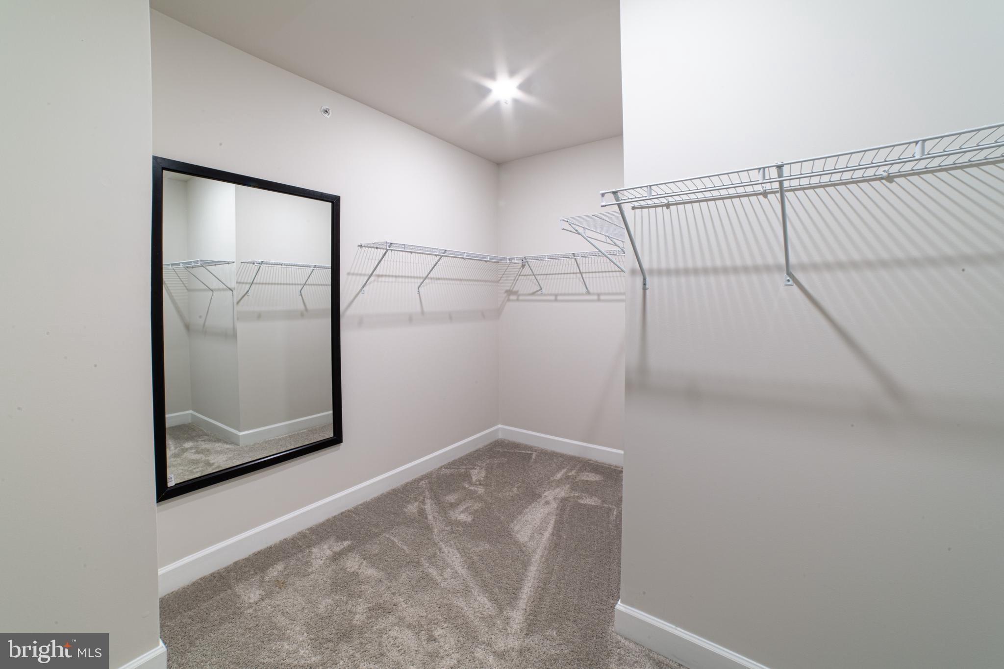 PONDS EDGE - Residential