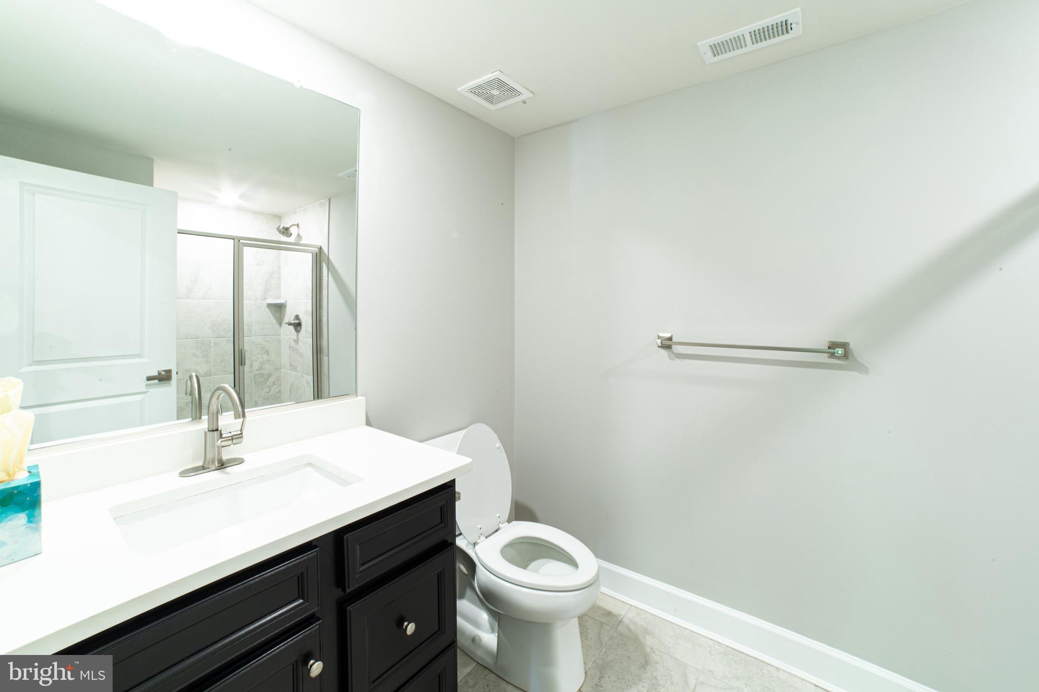 PONDS EDGE - Residential