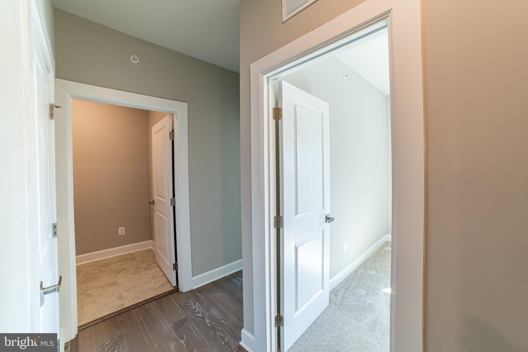 PONDS EDGE - Residential