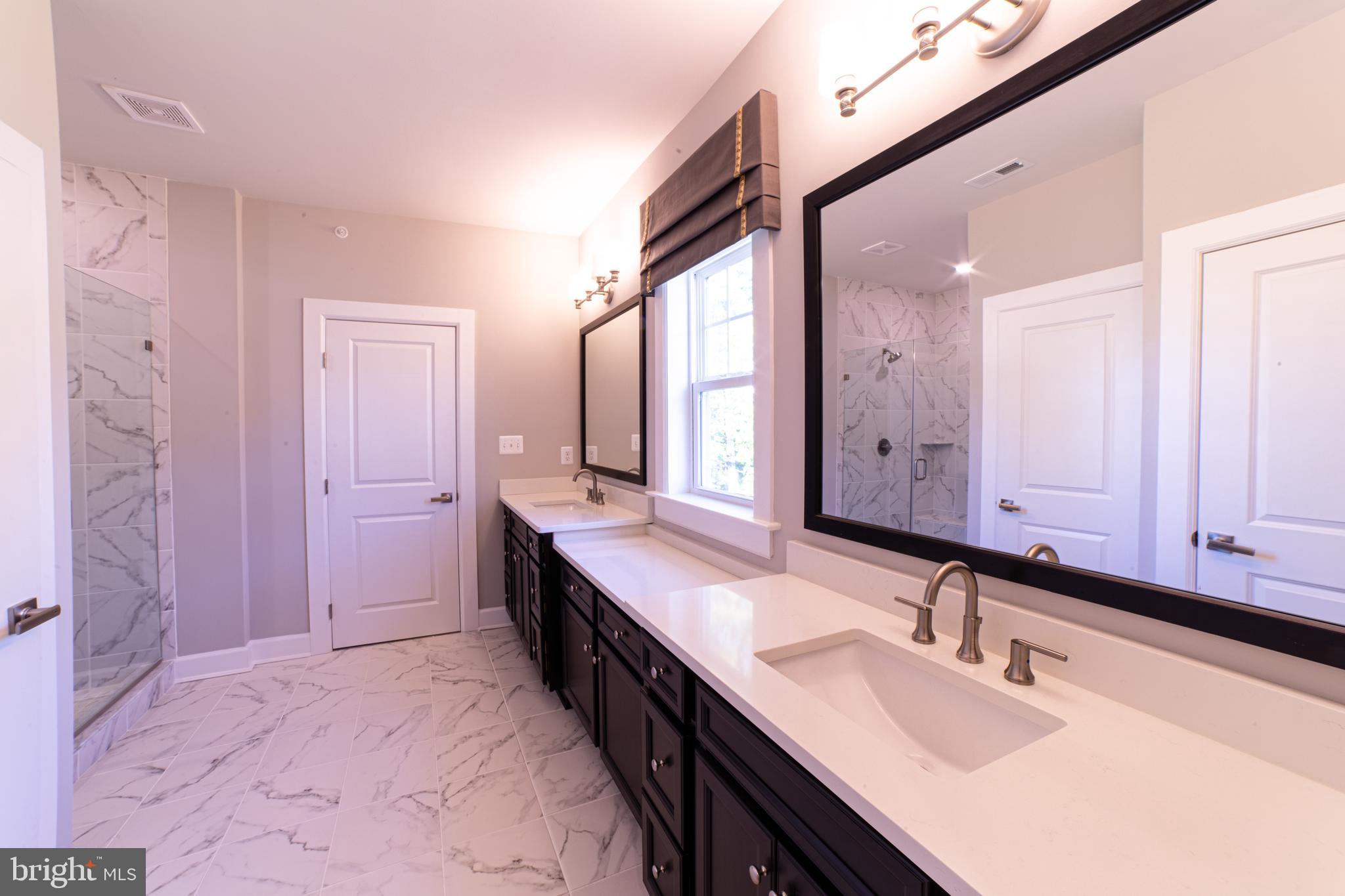 PONDS EDGE - Residential