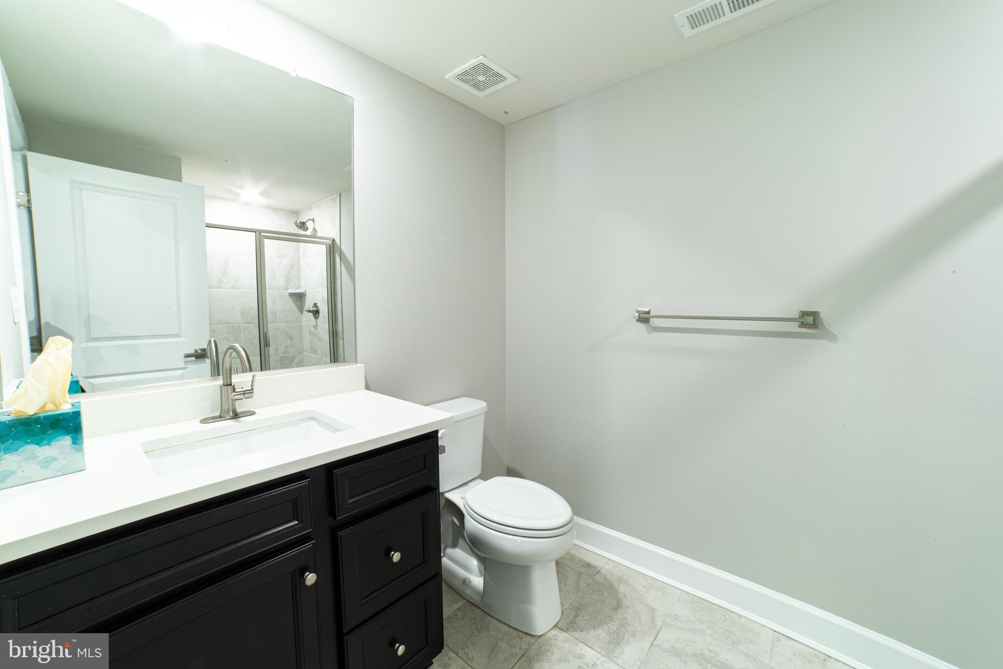 PONDS EDGE - Residential