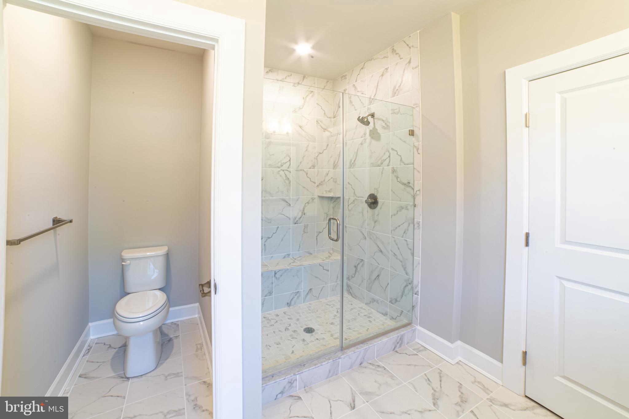 PONDS EDGE - Residential