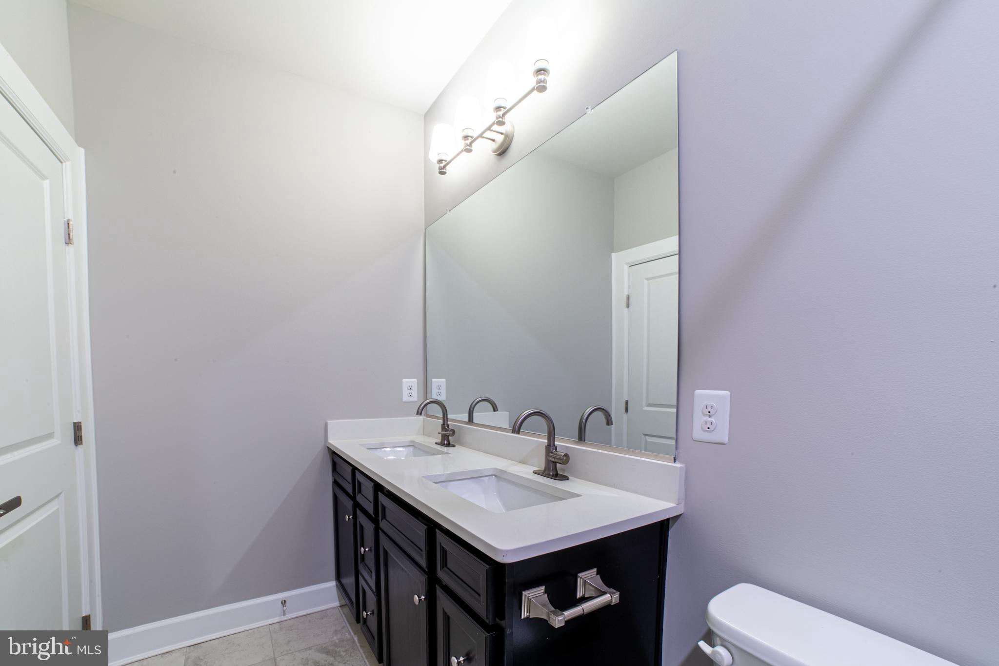 PONDS EDGE - Residential